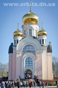 В Красноармейске состоялось освящение Свято-Михайловского храма 1