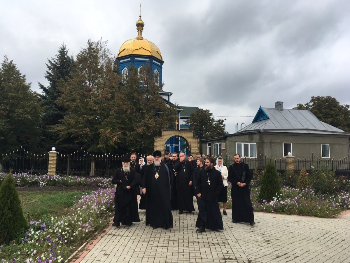 Село андреевка сколько. Львовская область Андреевка. Андреевка Украина Донецкая. Храм Андреевка Донецька область. Село Андреевка Донецкая область.